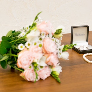 Номер люкс с джакузи и барной стойкой